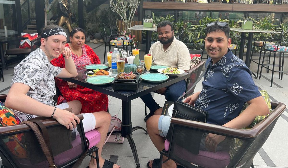 Luxury hotels in Delhi Agra Jaipur with premium interior and dining experience