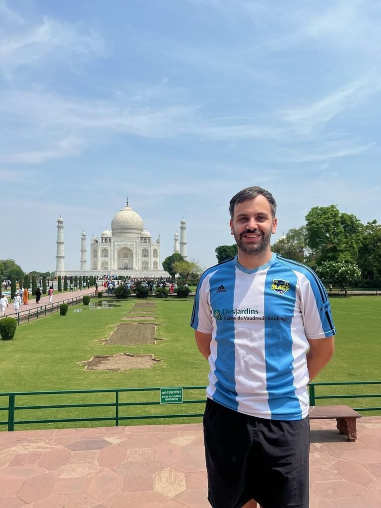 Private Agra tour experience at the Taj Mahal