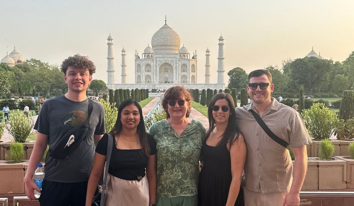 Mohd. Imran Khan guiding international travelers in Agra