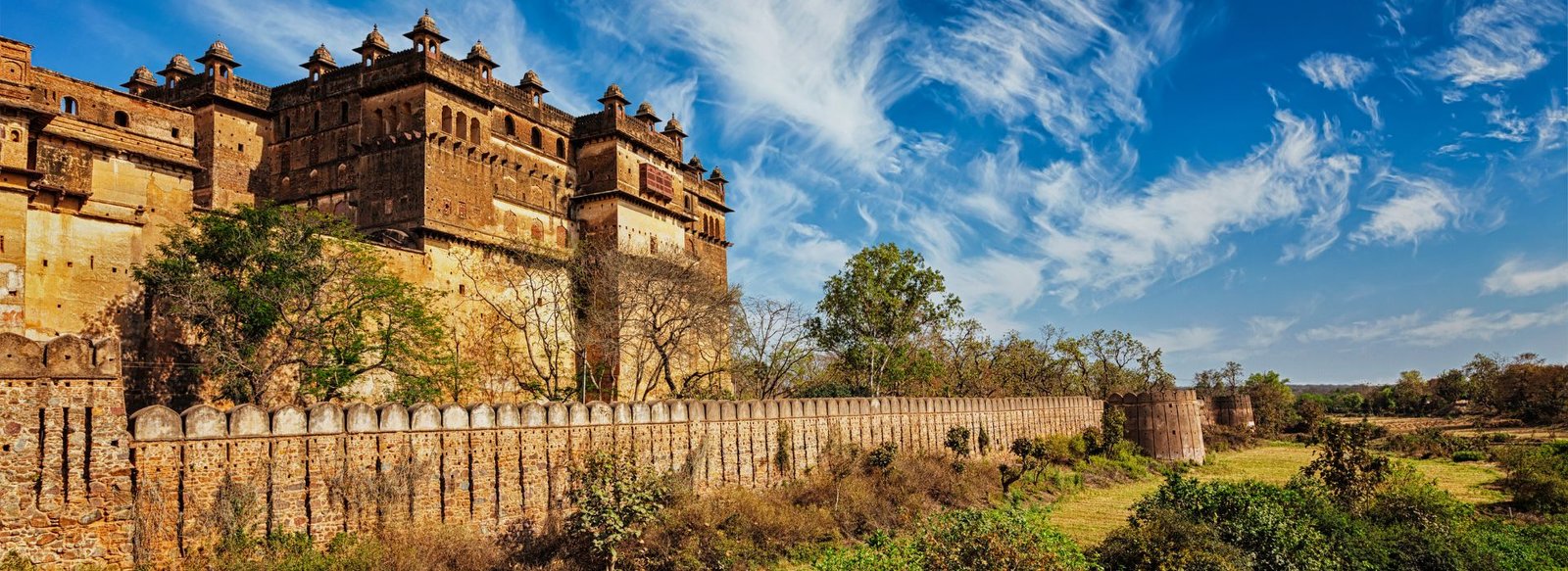 golden-triangle- tour-with-orchha- khajuraho- varanasi